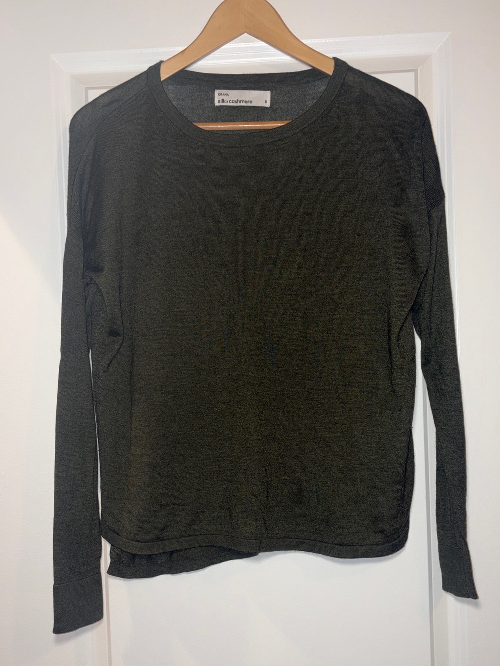 Grana | Green Silk and Cashmere Long Sleeve Crewneck Top